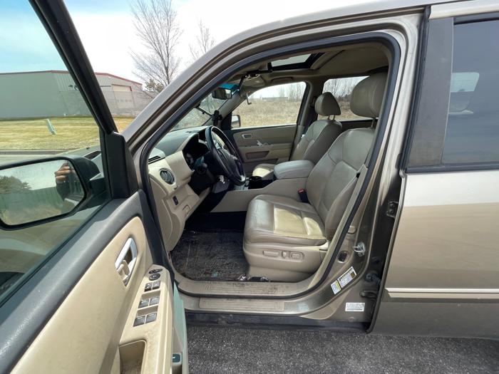 2010 honda pilot ex-l-4wd-5-spd-at with 231045 miles for sale near elk-river, minnesota 8012927b7c084e6fa9a698cbd228843b.jpeg