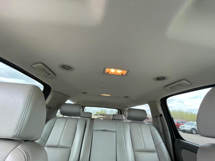 2009 chevrolet suburban lt1-1500-4wd with 253232 miles for sale near redwood-falls, minnesota 80317f47267e4db5888b467c0d05c12a.jpeg
