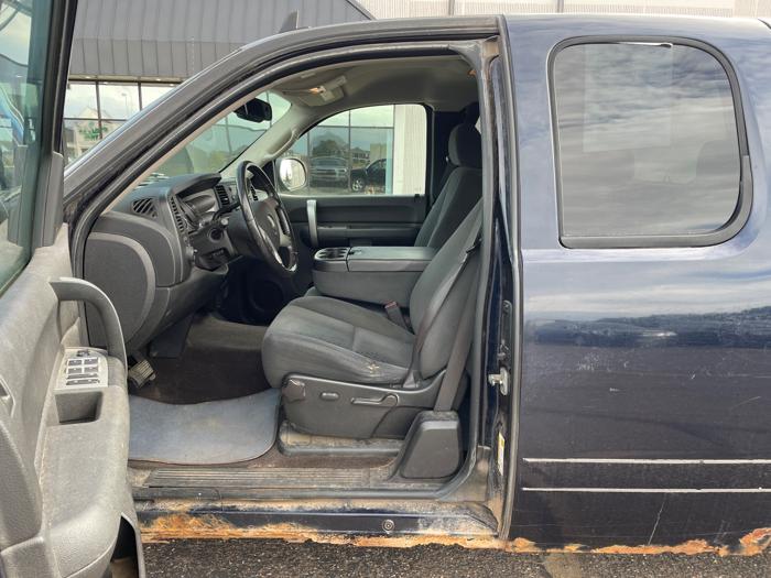 2008 chevrolet silverado-1500 work-truck-ext.-cab-std.-box-4wd with 142850 miles for sale near north-branch, minnesota 8045a27c02984314871540d797c4d96e.jpeg