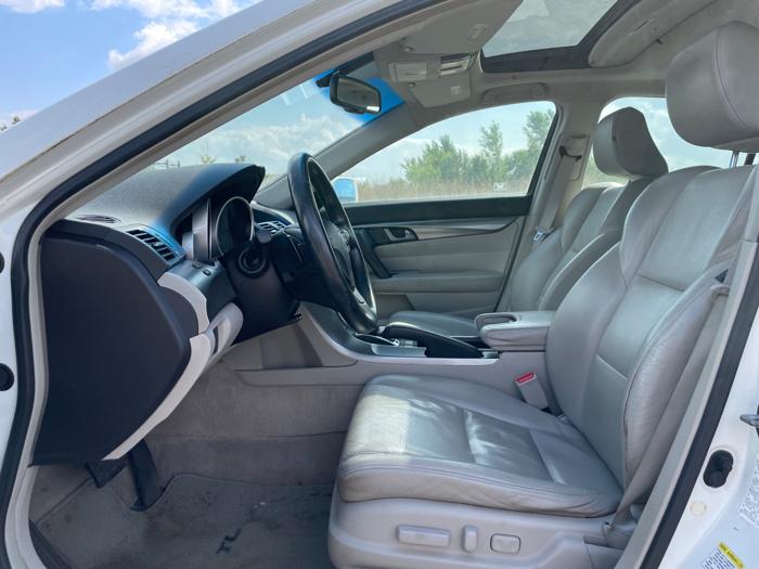 2009 acura tl 5-speed-at-with-tech-package with 143967 miles for sale near elk-river, minnesota 805635b005c149abaa0422c1efa91791.jpeg