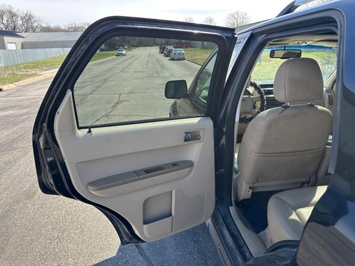 2008 ford escape limited-4wd with 188098 miles for sale near elk-river, minnesota 806677c38dfe452cb3f2637a0a29480d.jpeg