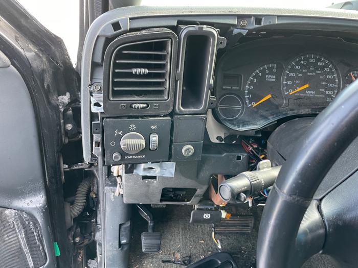 2001 chevrolet tahoe 2wd with 283729 miles for sale near elk-river, minnesota 81311072904549d7b3e6d589a92acb06.jpeg