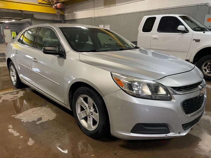 2015 chevrolet malibu ls with 112907 miles for sale near elk-river, minnesota 8142fd841d0d46b7a22da9594f22ff19.jpg