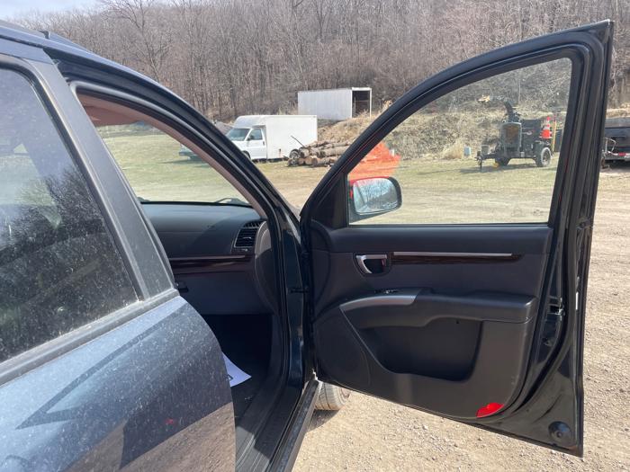 2010 hyundai santa-fe se-3.5-awd with 179803 miles for sale near jordan, minnesota 81494c81e3e54eea9feb4ed23c8fe6ad.jpeg