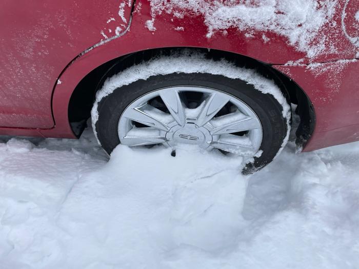 2011 lincoln mkz-hybrid with 201128 miles for sale near elk-river, minnesota 81549662efba477c9e50236d9def12fa.jpeg