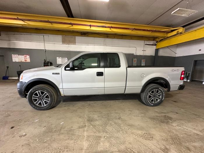 2006 ford f-150 fx4-supercab-5.5-ft-box with 170405 miles for sale near elk-river, minnesota 816d7dd665c9408cb307d87483a6dff6.jpeg