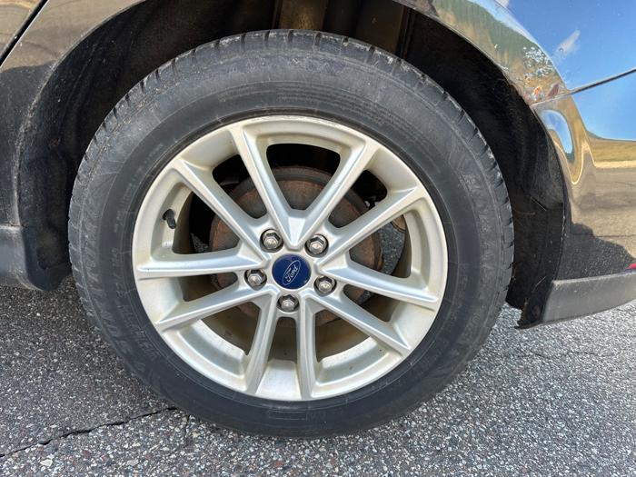 2015 ford focus se-hatch with 188633 miles for sale near elk-river, minnesota 81773181d57e4c5cae657f48250911bd.jpeg