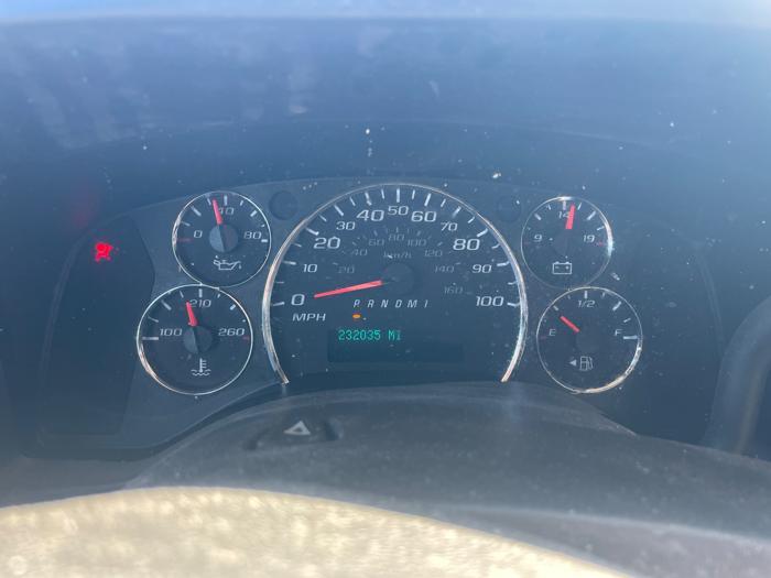 2015 chevrolet express 3500-cargo-extended with 232035 miles for sale near fridley, minnesota 81855a7884564a8caddca71b0ce9988e.jpeg