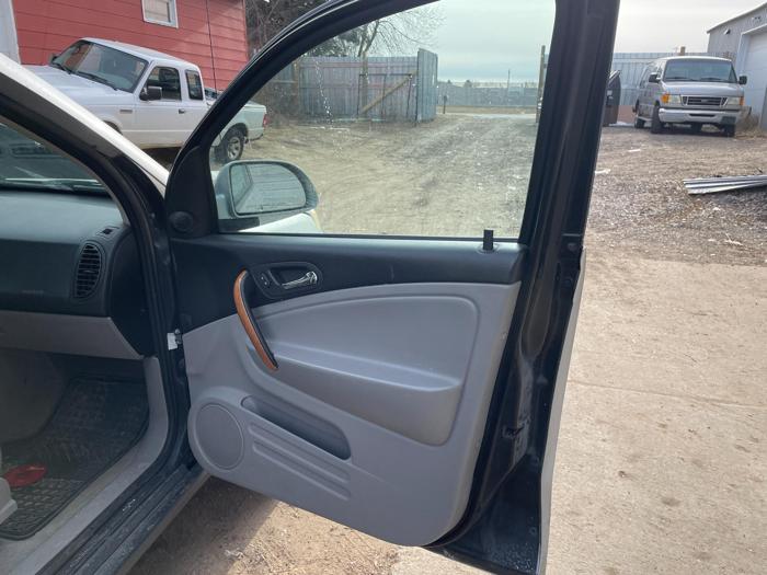 2006 saturn vue with 217661 miles for sale near elk-river, minnesota 819bf1ba7deb43639cae49db81796466.jpg