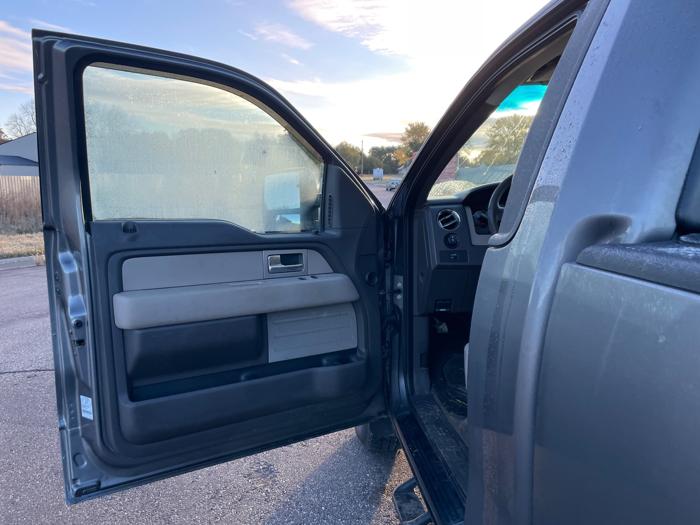 2009 ford f-150 stx-6.5-ft.-bed-4wd with 159827 miles for sale near elk-river, minnesota 81b81af39db8433f9468cfc16ac2f3a3.jpeg