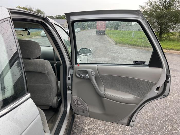 2002 saturn ls l200 with 84117 miles for sale near elk-river, minnesota 81fd0149ade14d5894843b0454b2e3a6.jpeg
