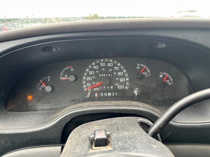 2001 ford econoline e350-extended with 236141 miles for sale near elk-river, minnesota 8207c01f993443db9bb0cf897683c1c9.jpeg