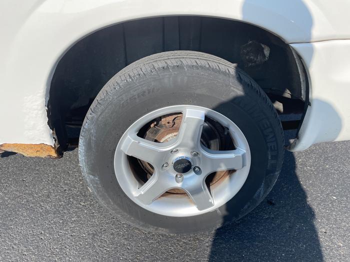 2006 dodge grand-caravan cargo-van with 127291 miles for sale near clearwater, minnesota 821fdac7099844efae73702f4861c317.jpeg