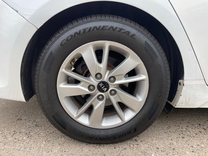 2017 kia optima lx with 98336 miles for sale near saint-paul, minnesota 8226e0f4f8c541f6b702d834c09f63ce.jpeg