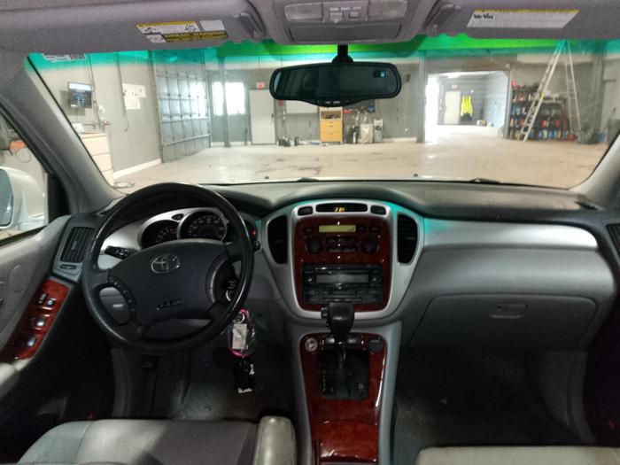 2005 toyota highlander limited-v6-4wd with 289486 miles for sale near elk-river, minnesota 82590a92b89a4278a116e0471a1c1e26.jpg