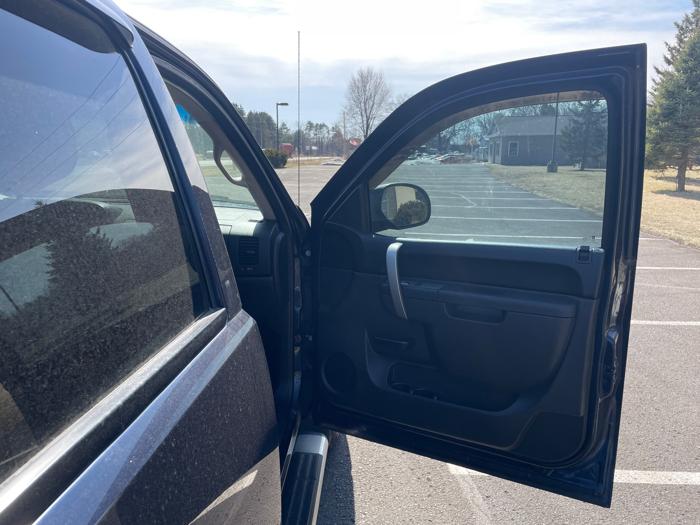 2010 chevrolet silverado-1500 lt1-crew-cab-4wd with 208999 miles for sale near columbus, minnesota 8271dd2dd75e4430ac3215f4976006c2.jpeg