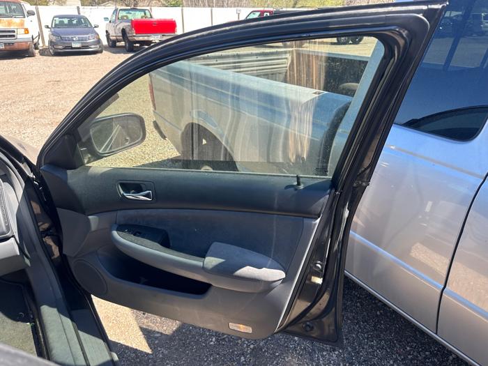 2005 honda accord lx-sedan-at with 220332 miles for sale near elk-river, minnesota 82f0df266dd54d619d013075910e2a81.jpeg