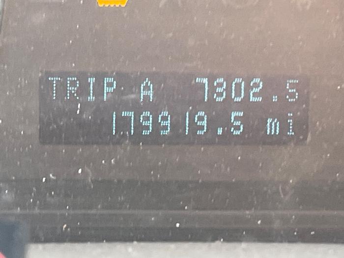 2009 ford escape xlt-4wd-v6 with 179919 miles for sale near fridley, minnesota 8311179d9bb148cf8de136829cd7080b.jpeg