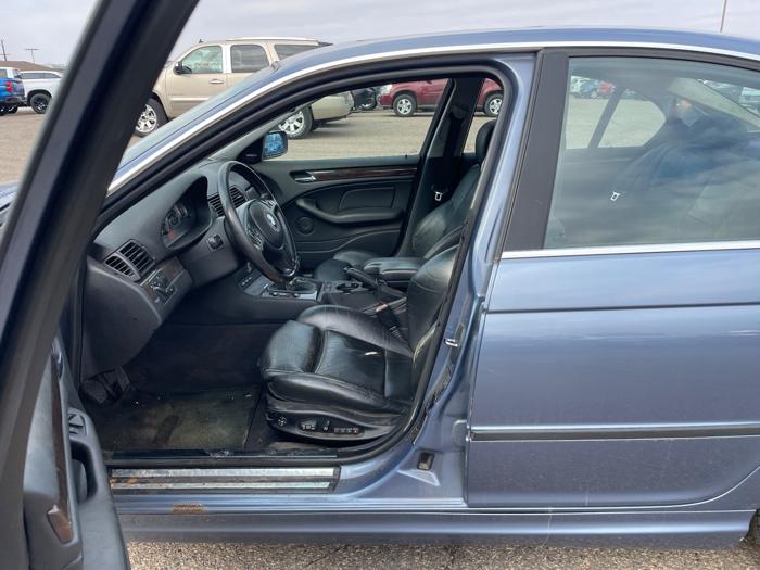 2002 bmw 3-series 330i-sedan with 161103 miles for sale near fridley, minnesota 831543fda916403996ddf90caca26d9d.jpeg