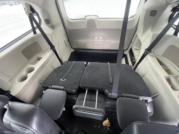 2013 chrysler town-&-country touring with 131164 miles for sale near fridley, minnesota 832dfeb038c74b33bd59d03c0ba43a7b.jpeg