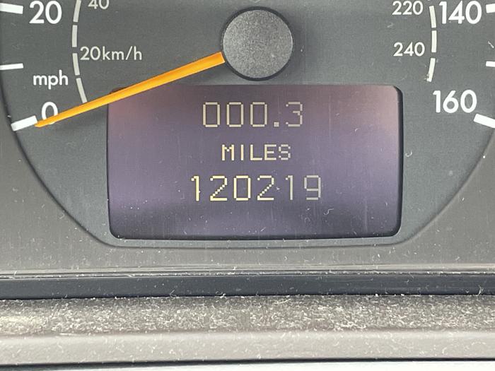 2002 mercedes-benz e320 sel with 120219 miles for sale near elk-river, minnesota 83309da8b4b14380a6e47f59a9755724.jpg