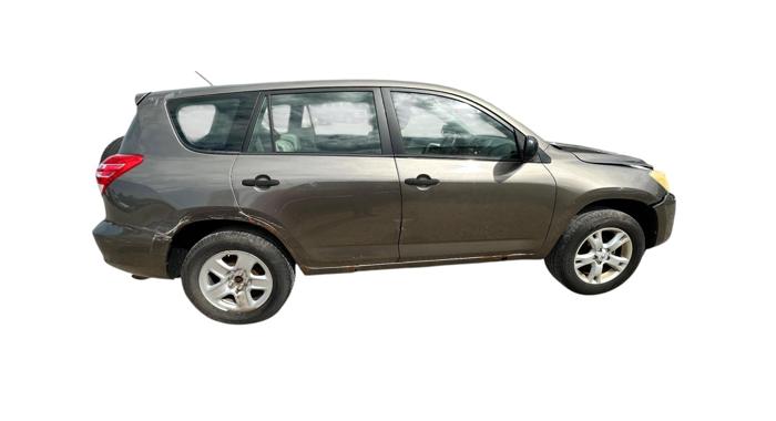 2010 toyota rav4 base-i4-4wd with 238889 miles for sale near elk-river, minnesota 833da651ec974c2aa8929c7ba11beeb8.jpg