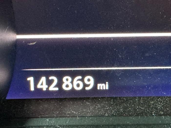 2014 volkswagen touareg vr6-lux with 142869 miles for sale near burnsville, minnesota 835f267b55934b4ead54fabe774de049.jpeg