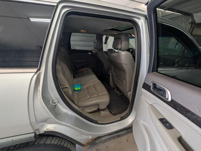 2011 jeep grand-cherokee laredo-4wd with 178808 miles for sale near elk-river, minnesota 83904313e62644ba9a53346feda5ca60.jpg
