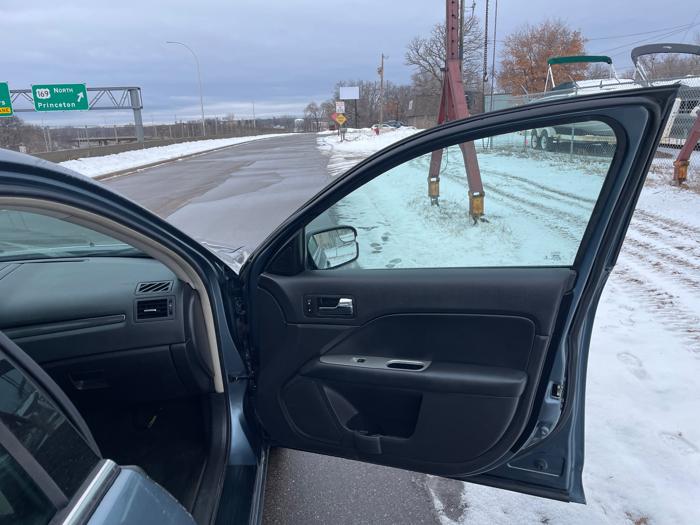 2012 ford fusion sel with 218172 miles for sale near elk-river, minnesota 8399e3e3637d41d58f8d36d823fc144d.jpeg