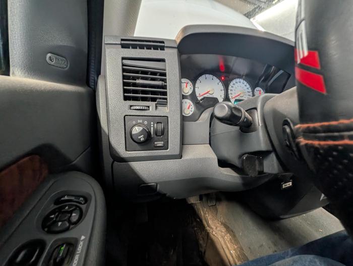 2006 dodge ram-1500 laramie-quad-cab-4wd with 183133 miles for sale near elk-river, minnesota 83ad131f71a644f1ab564fd7abe86fbd.jpg