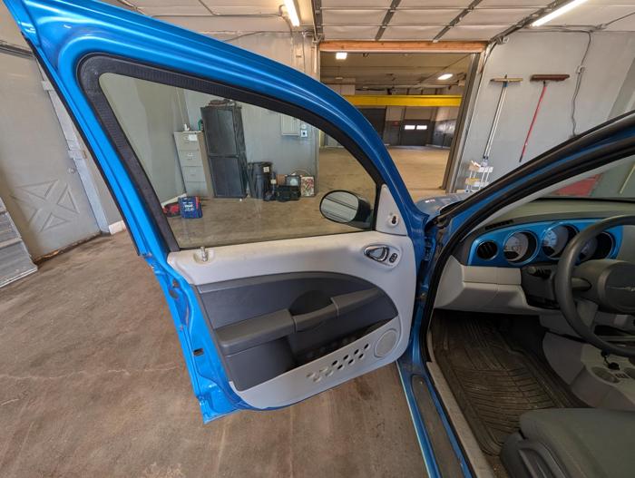 2008 chrysler pt-cruiser base with 98899 miles for sale near elk-river, minnesota 83be0cf8599242eba028180ccf5fc257.jpg