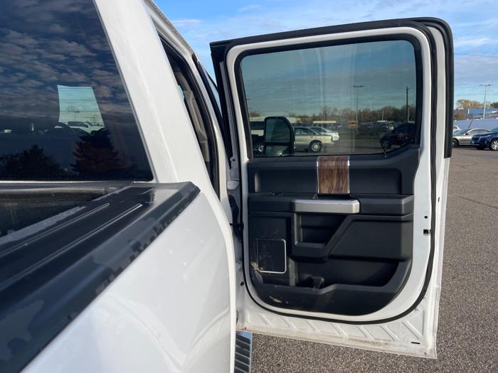 2020 ford f-150 xlt-supercrew-6.5-ft.-bed-4wd with 127752 miles for sale near fridley, minnesota 83c28c1169f64542a94e4ad94ff1261f.jpeg