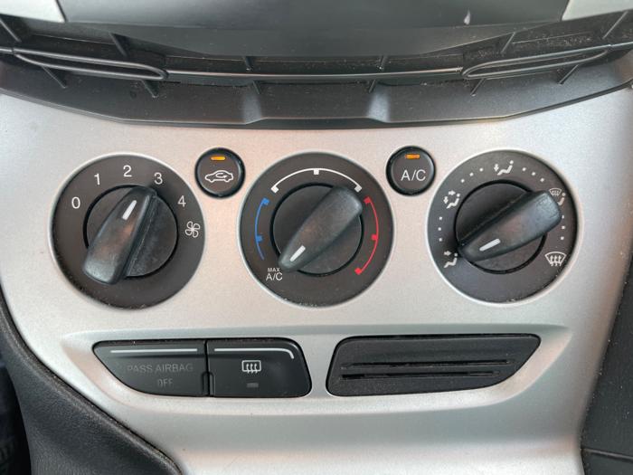 2013 ford focus se-sedan with 167983 miles for sale near elk-river, minnesota 83ef9ec57ced484eacb38db7b891b88c.jpeg