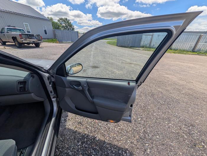 2002 saturn ls l300 with 4246 miles for sale near elk-river, minnesota 83fb3f7baa9f4300bbd25fd25426363b.jpg