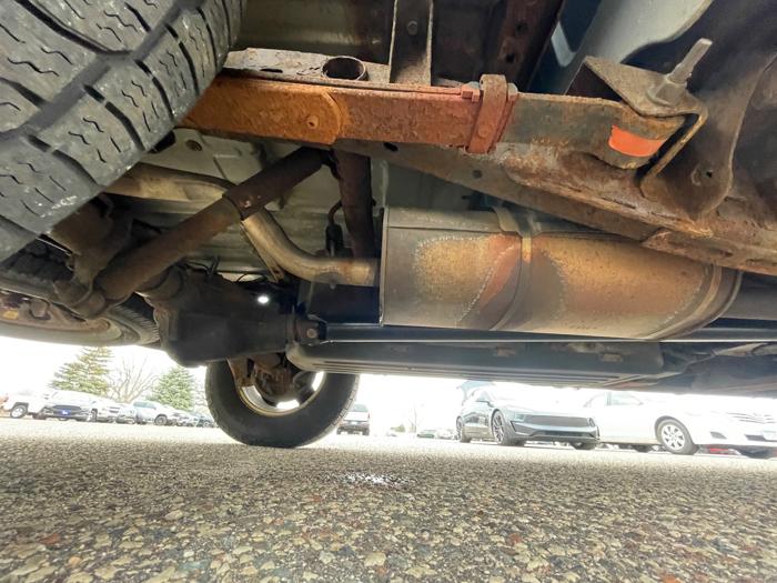 2005 chevrolet silverado-1500 ls-crew-cab-4wd with 291163 miles for sale near fridley, minnesota 842d8f34436f4a2a8c02cc2c1d216713.jpeg