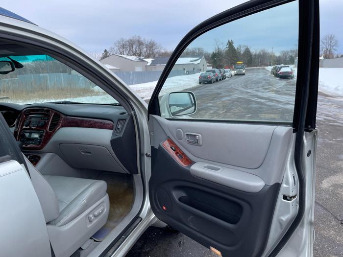 2006 toyota highlander-hybrid limited with 187474 miles for sale near elk-river, minnesota 843cfc8d1c634d9abb5b6517e641ec8e.jpg