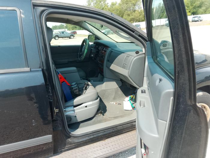 2006 dodge durango slt-4wd with 232687 miles for sale near elk-river, minnesota 843f69fae19d49aabfaddd1e84115e34.jpg