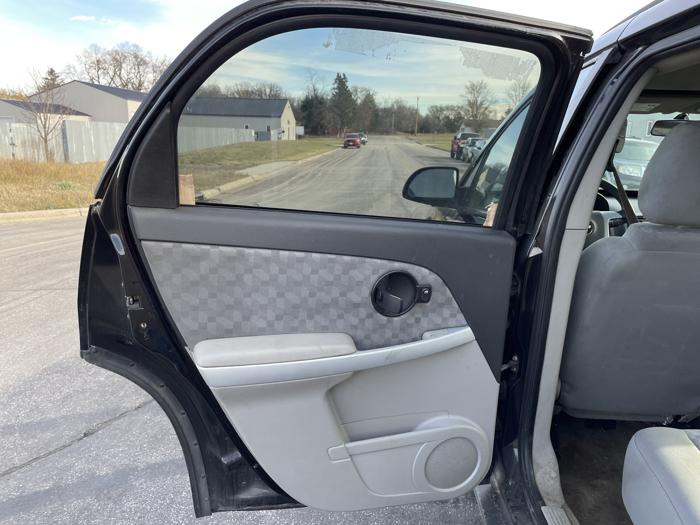 2007 chevrolet equinox 1ls with 228189 miles for sale near elk-river, minnesota 844dc0693d8c4263af648d23ba44368e.jpg