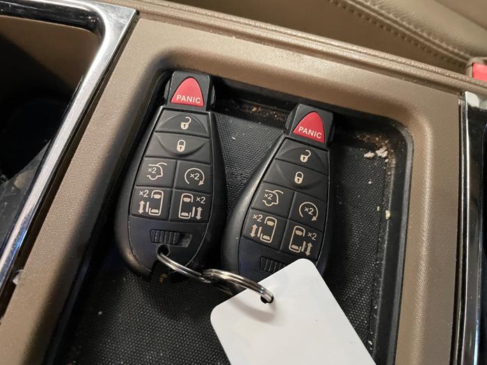 2016 chrysler town-&-country touring with 160048 miles for sale near elk-river, minnesota 84633ef861e2431d802c4ef8b2758864.jpeg