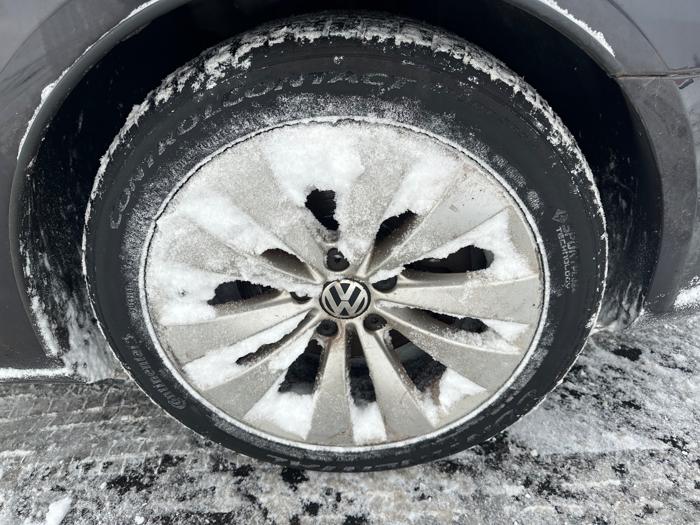 2010 volkswagen cc with 156535 miles for sale near elk-river, minnesota 8468ab81359d4db2875a5f26a1571807.jpeg