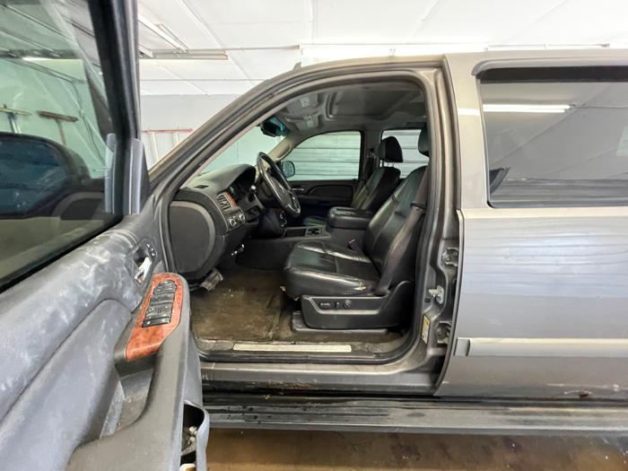 2008 chevrolet avalanche ls-4wd with 219447 miles for sale near elk-river, minnesota 846ed5f26ea14575b1a25624dc09a3e1.jpeg