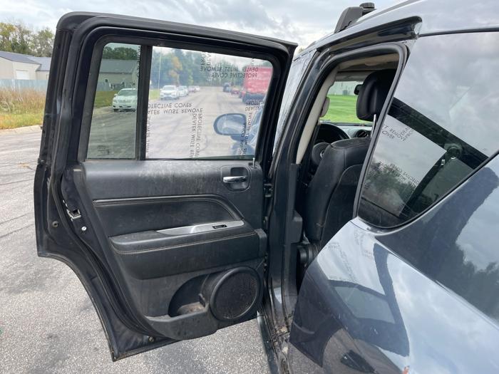2014 jeep compass latitude-4wd with 284421 miles for sale near elk-river, minnesota 847f6db5f8bf417391f3d47f513c4470.jpeg