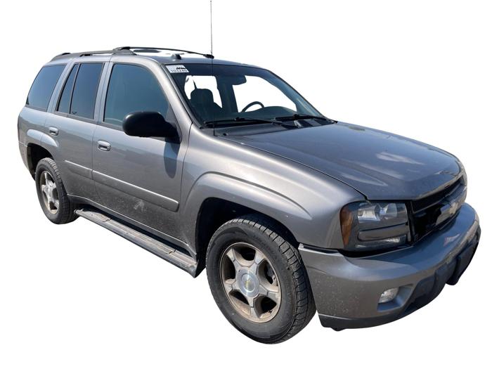2005 chevrolet trailblazer ls-4wd with 219640 miles for sale near elk-river, minnesota 84e9286233c3449bb2382c57a1f8de53.jpg