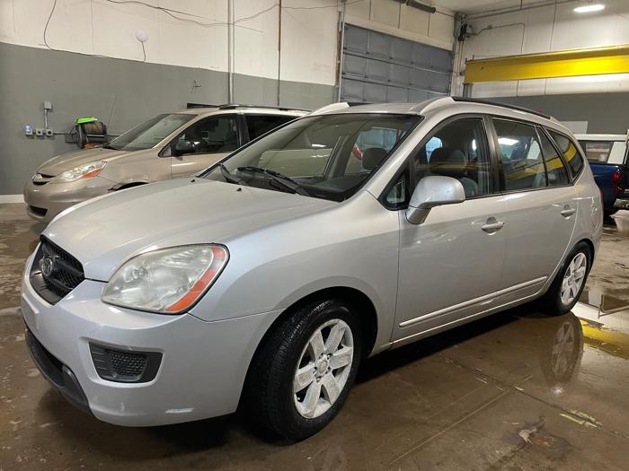 2007 kia rondo lx with 200939 miles for sale near elk-river, minnesota 84f5c3bc818d4ca5a207e5b5fcd0f45e.jpg