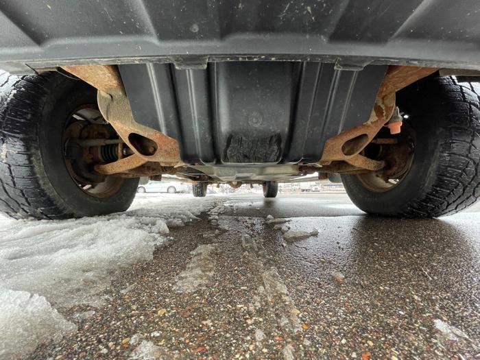 2005 chevrolet silverado-1500 ext.-cab-long-bed-4wd with 169882 miles for sale near elk-river, minnesota 851b4fc221df465bafe167cbbcecd296.jpeg