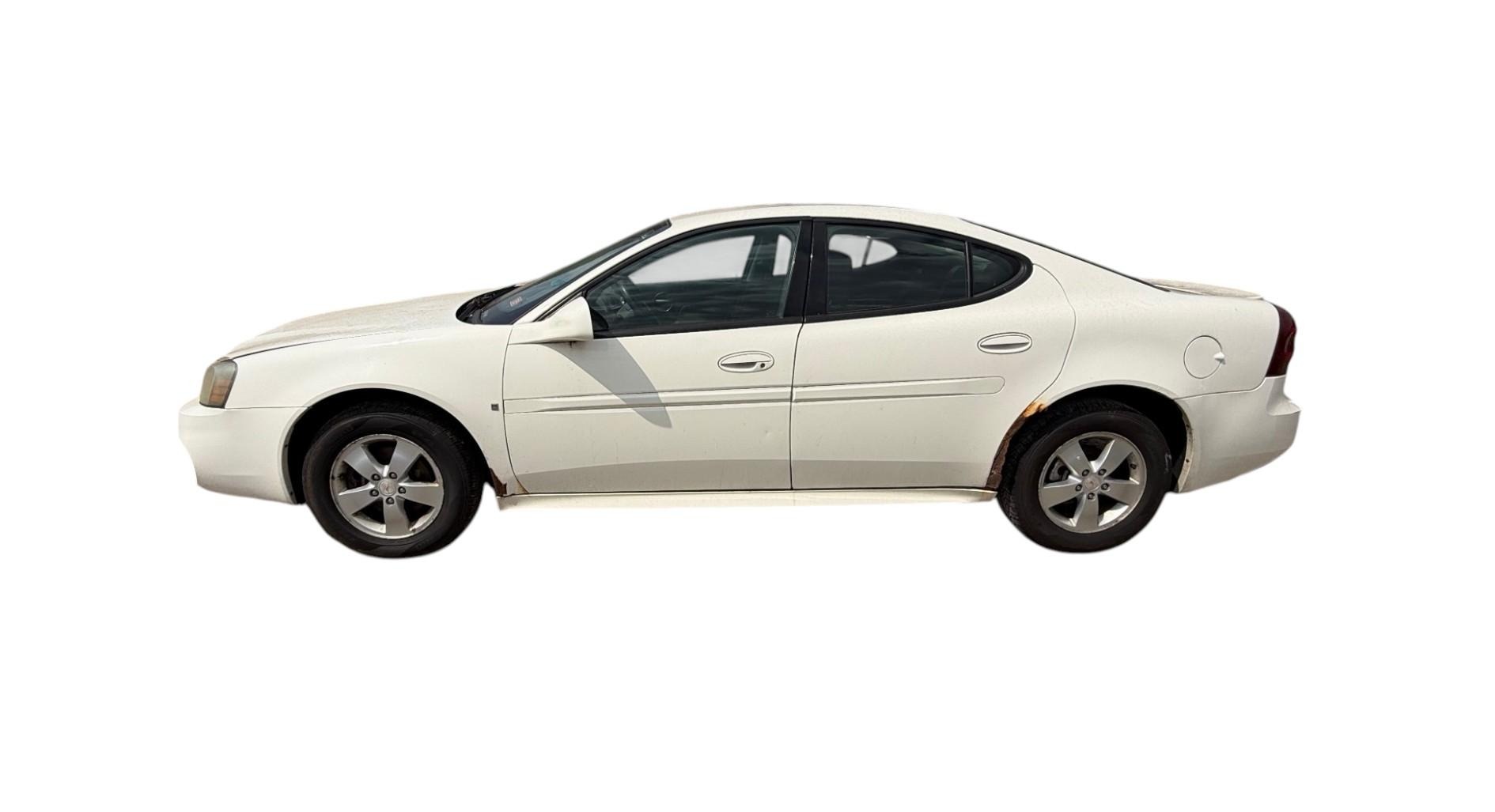 2008 pontiac grand-prix sedan with 118916 miles for sale near elk-river, minnesota 85407265b1f9491c833ab0010b0bc93a.jpg