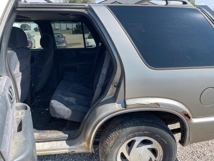2000 chevrolet blazer ls-4-door-4wd for sale near elk-river, minnesota 8596abb992f54491b34d3c6ad8e8398b.jpeg