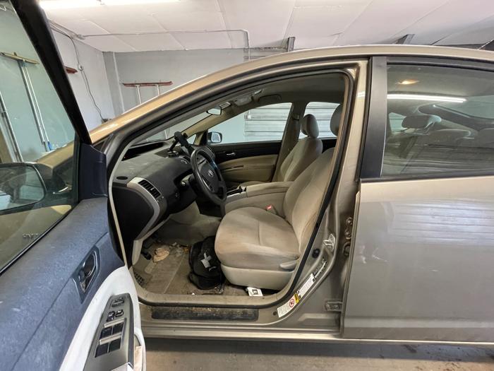 2006 toyota prius 4-door-liftback with 175609 miles for sale near elk-river, minnesota 85abe78b44da4e9e8ca98f8fc2cbaecb.jpeg