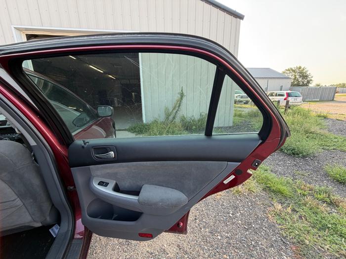 2004 honda accord ex-sedan-at with 174312 miles for sale near elk-river, minnesota 85ac3e074ec8492a9a215c60cb3be603.jpeg