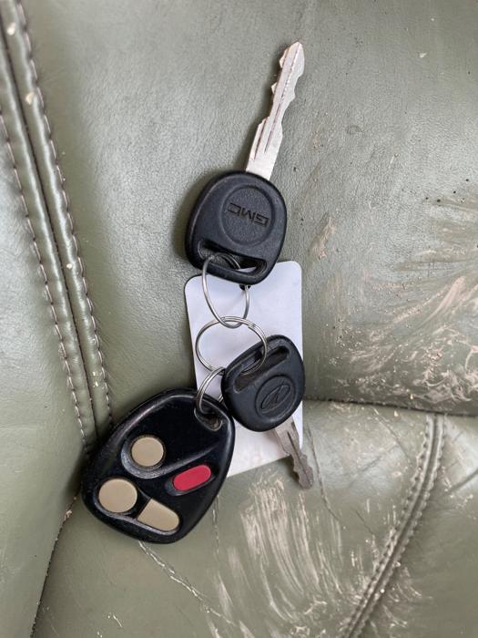 2000 oldsmobile bravada 4d-suv-awd with 113933 miles for sale near elk-river, minnesota 85bedd21d3b048ae8af690dda10bc42b.jpeg